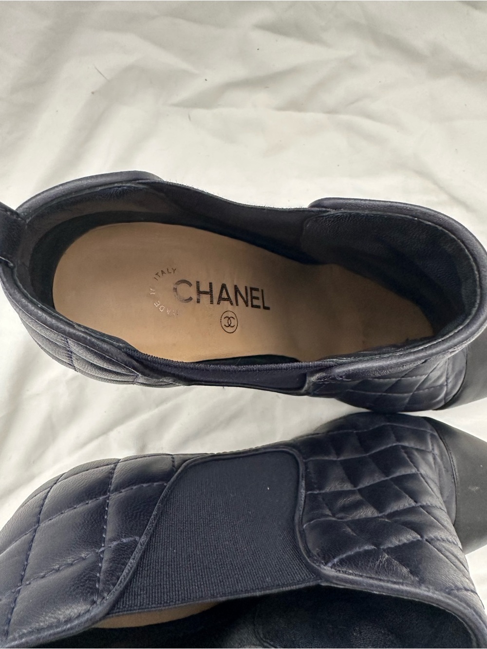 CHANEL Black Navy Leather Quilted Pointed-Toe Stiletto Ankle Booties 39 - Picture 7 of 7